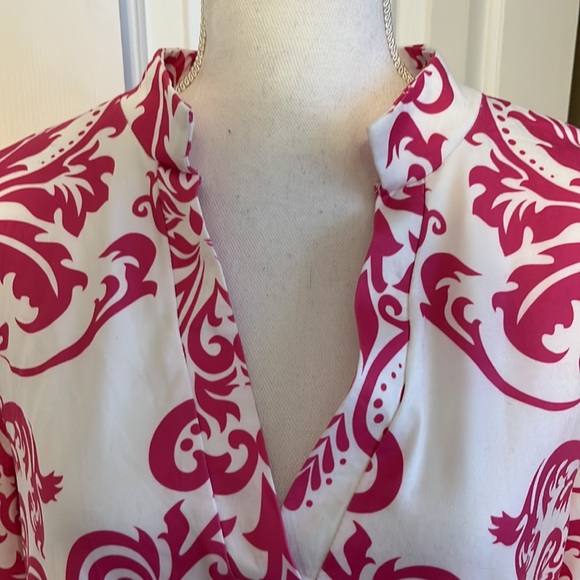 Beautiful Pink Tunic- Size Medium - Picture 3 of 4